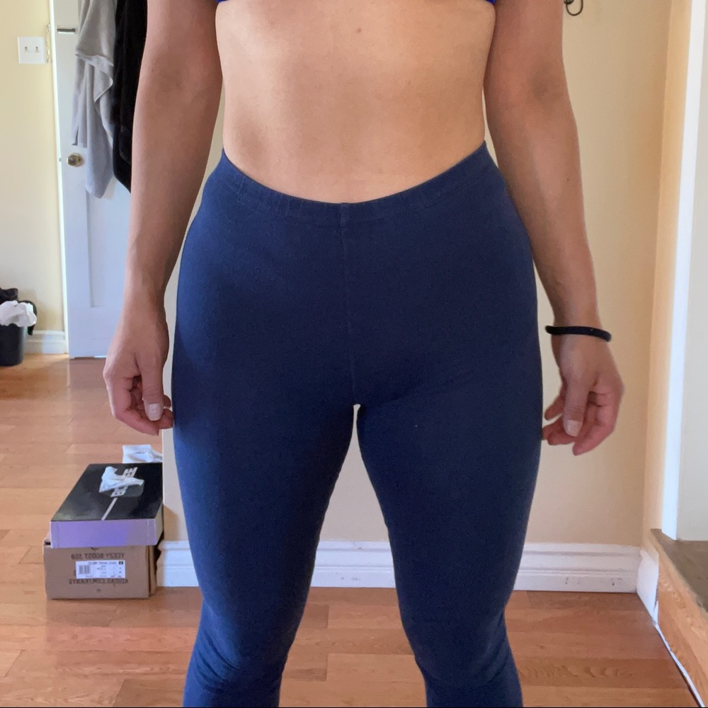 Blue leggings